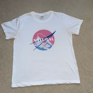 Men’s Natural mountain graphic tee